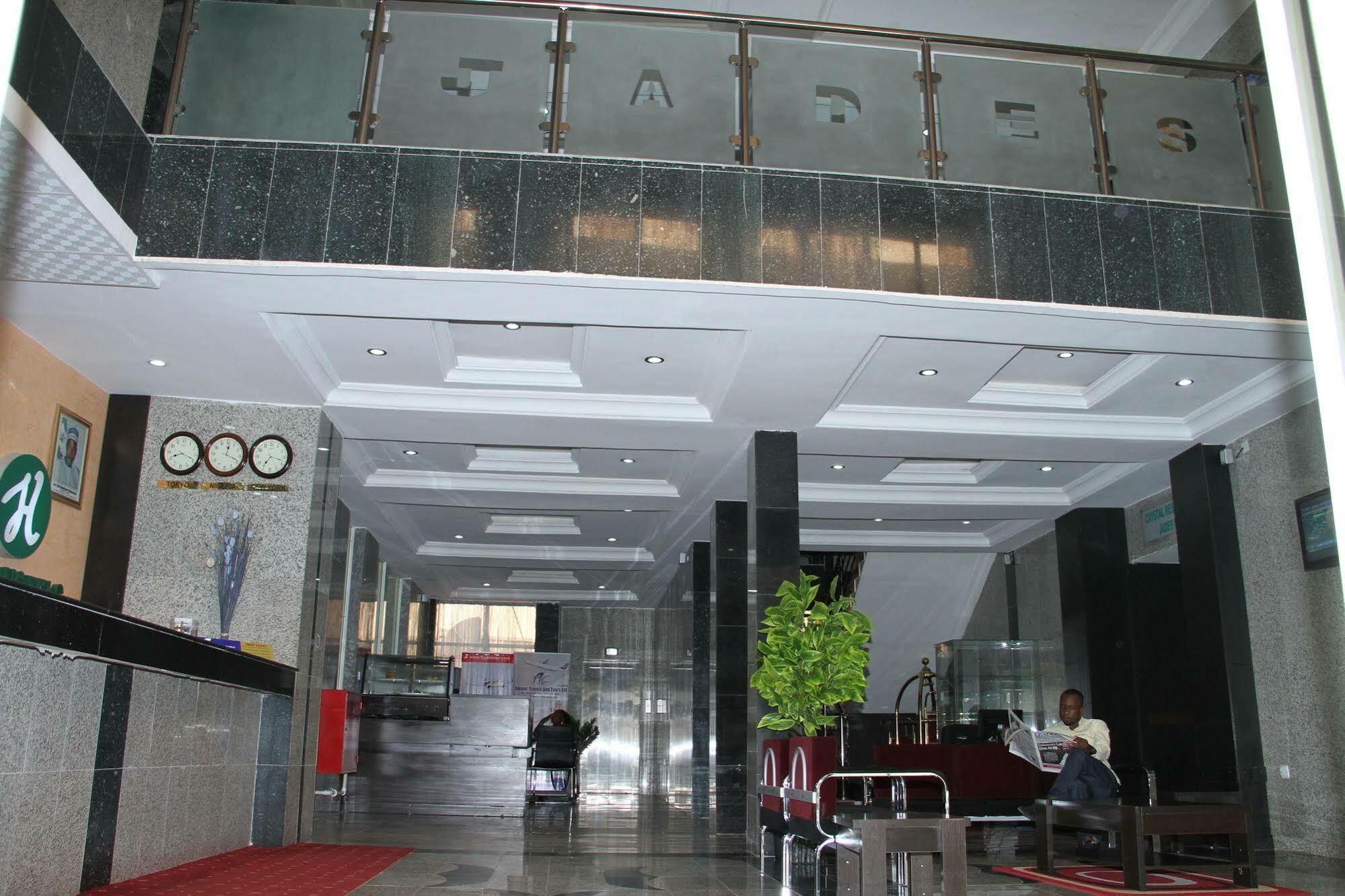 Jades Hotel Wupa Екстериор снимка
